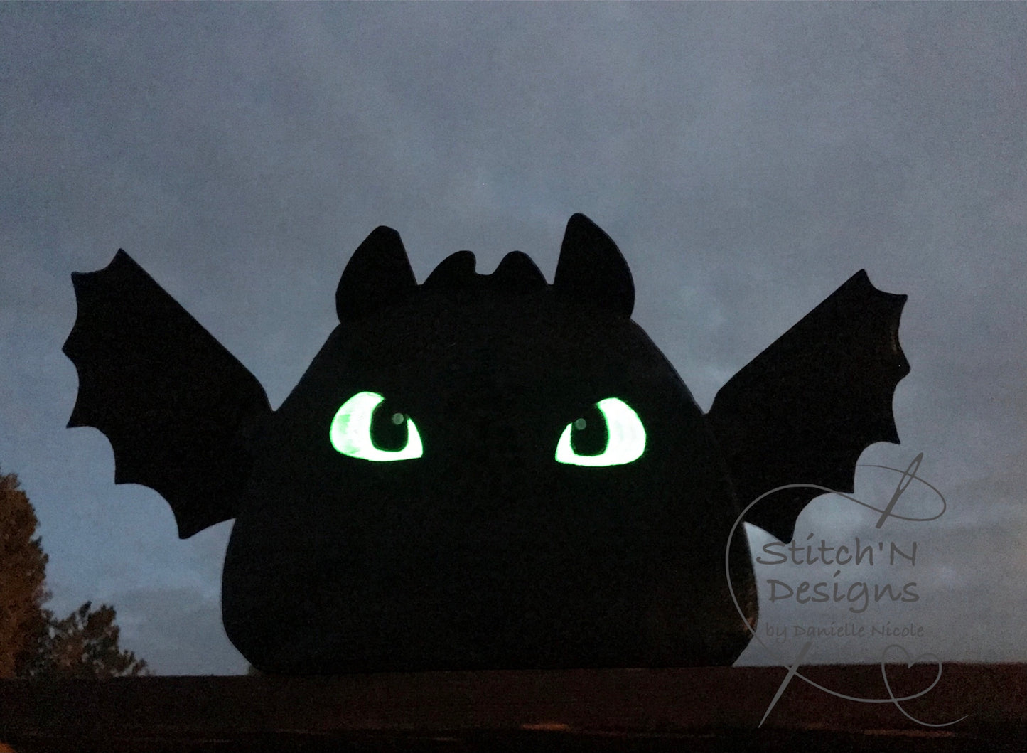 DIGITAL DESIGN- Dragon Eyes 5x7