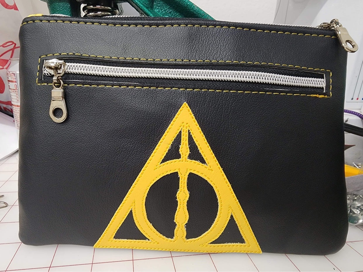 DIGITAL DESIGN- The Hallows 4x4