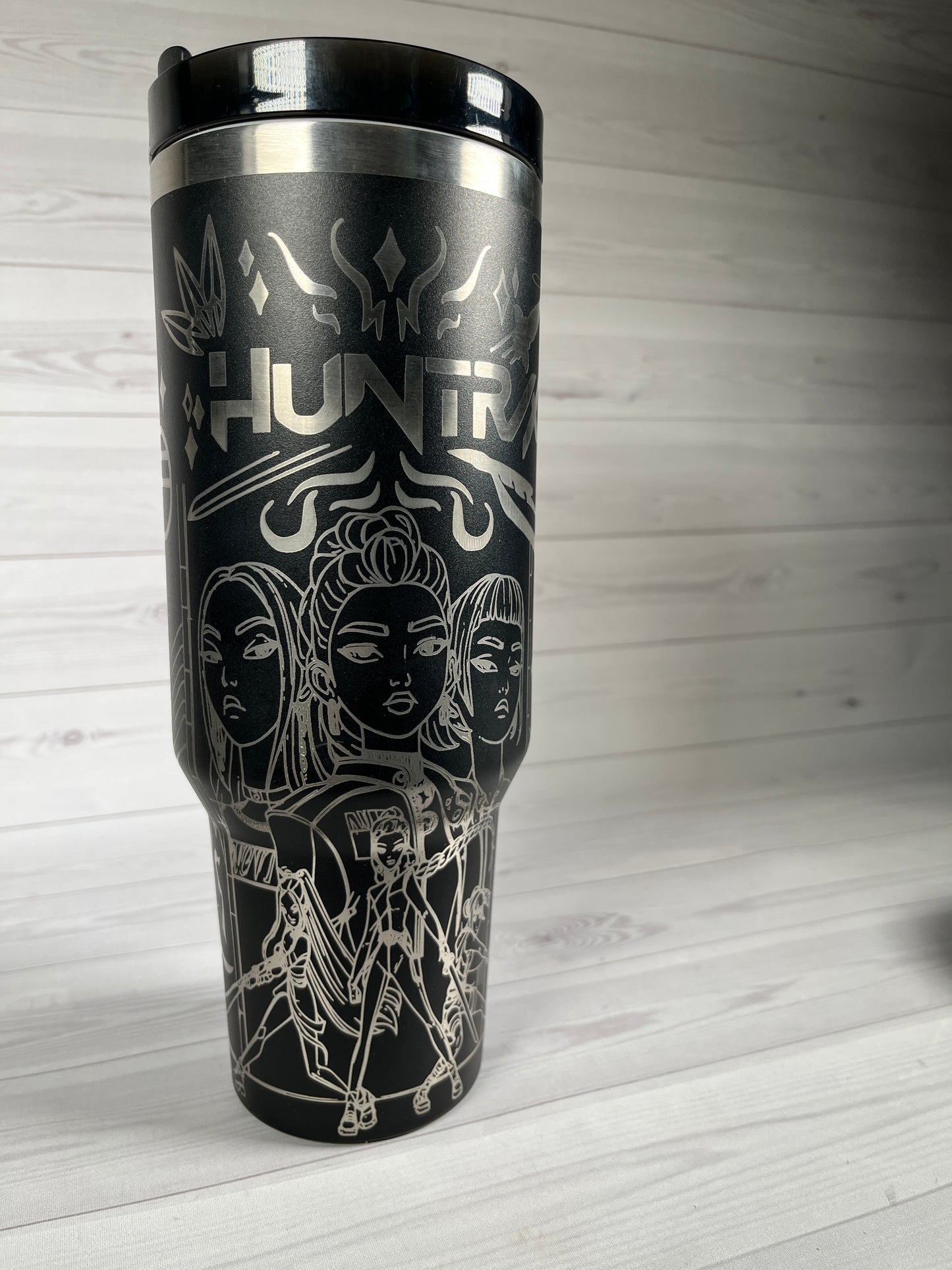 Hunter girls 40 oz tumbler