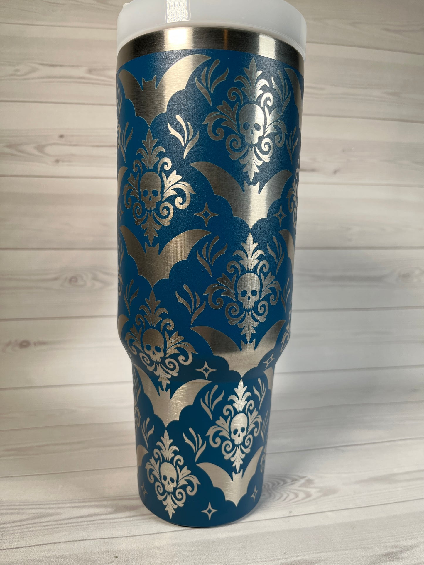 Spooky Wallpaper 40 oz tumbler