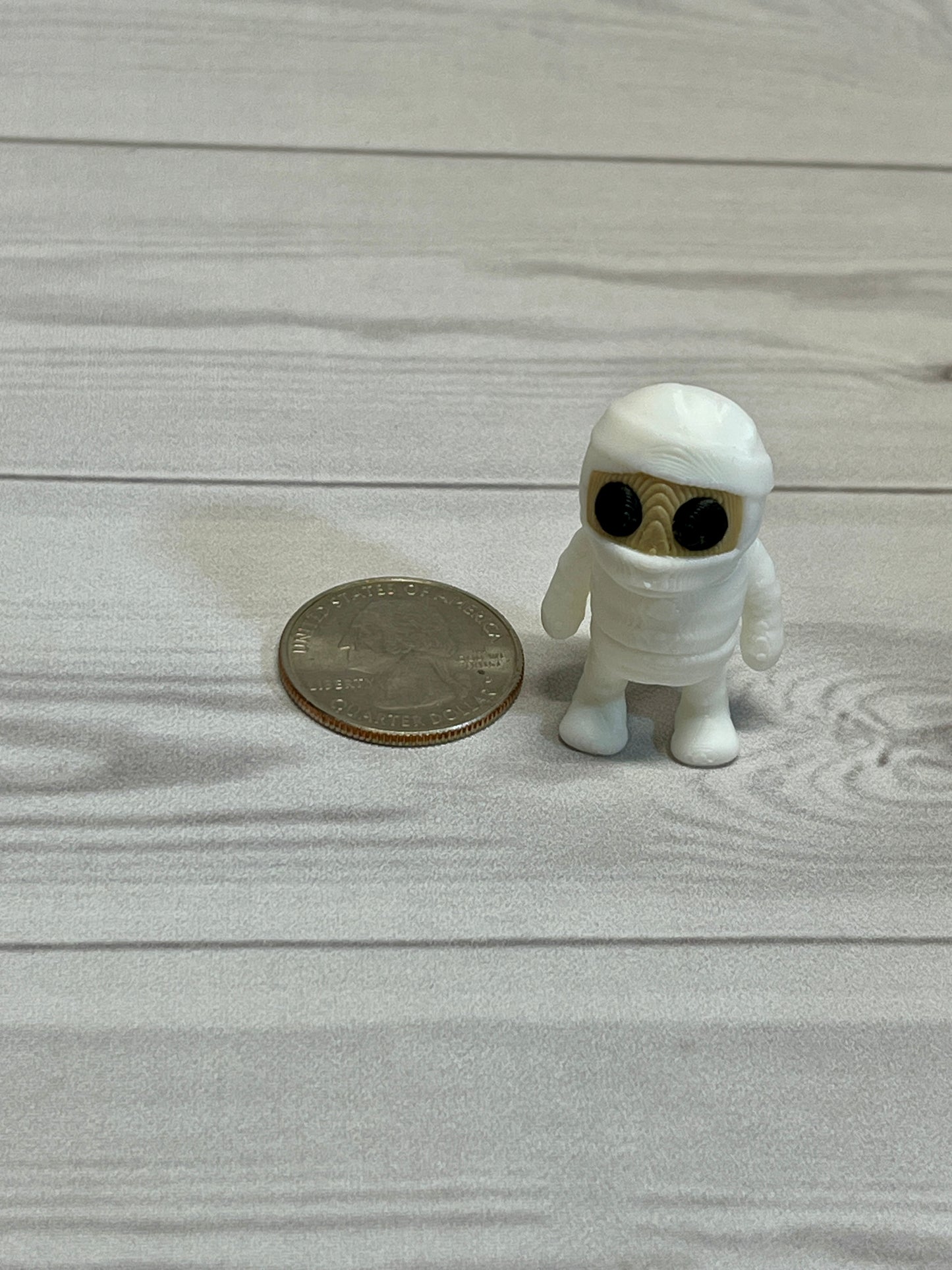 Mummy mini fig (Safari)