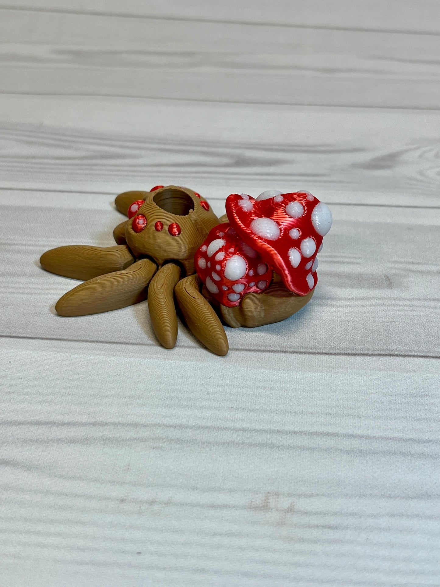 Spider Mushroom Straw Buddy