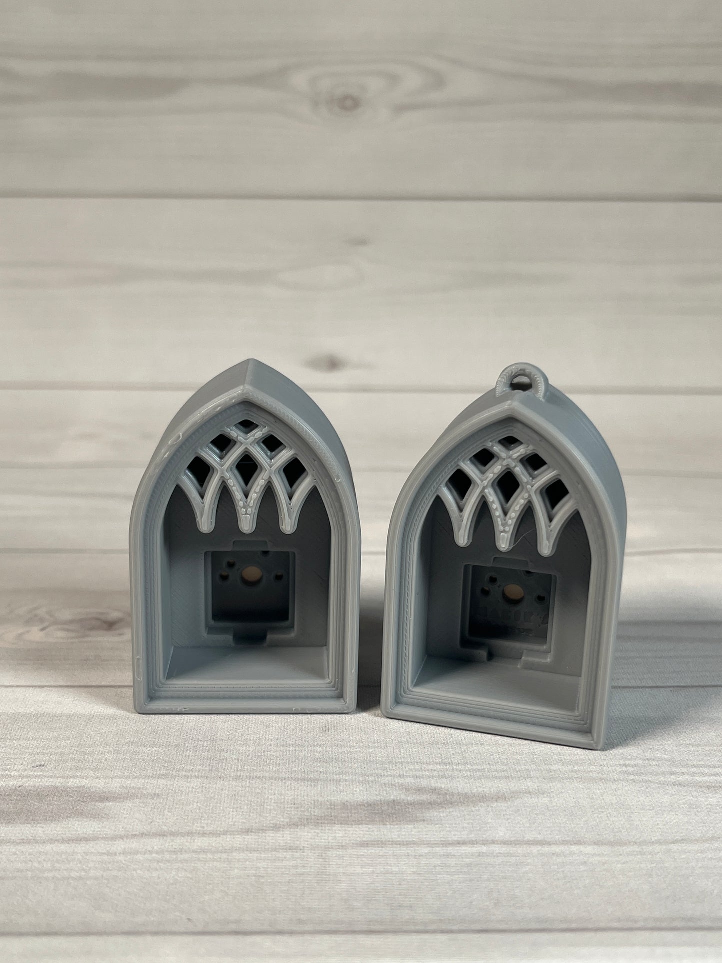 Gothic Single Clicker- Grey