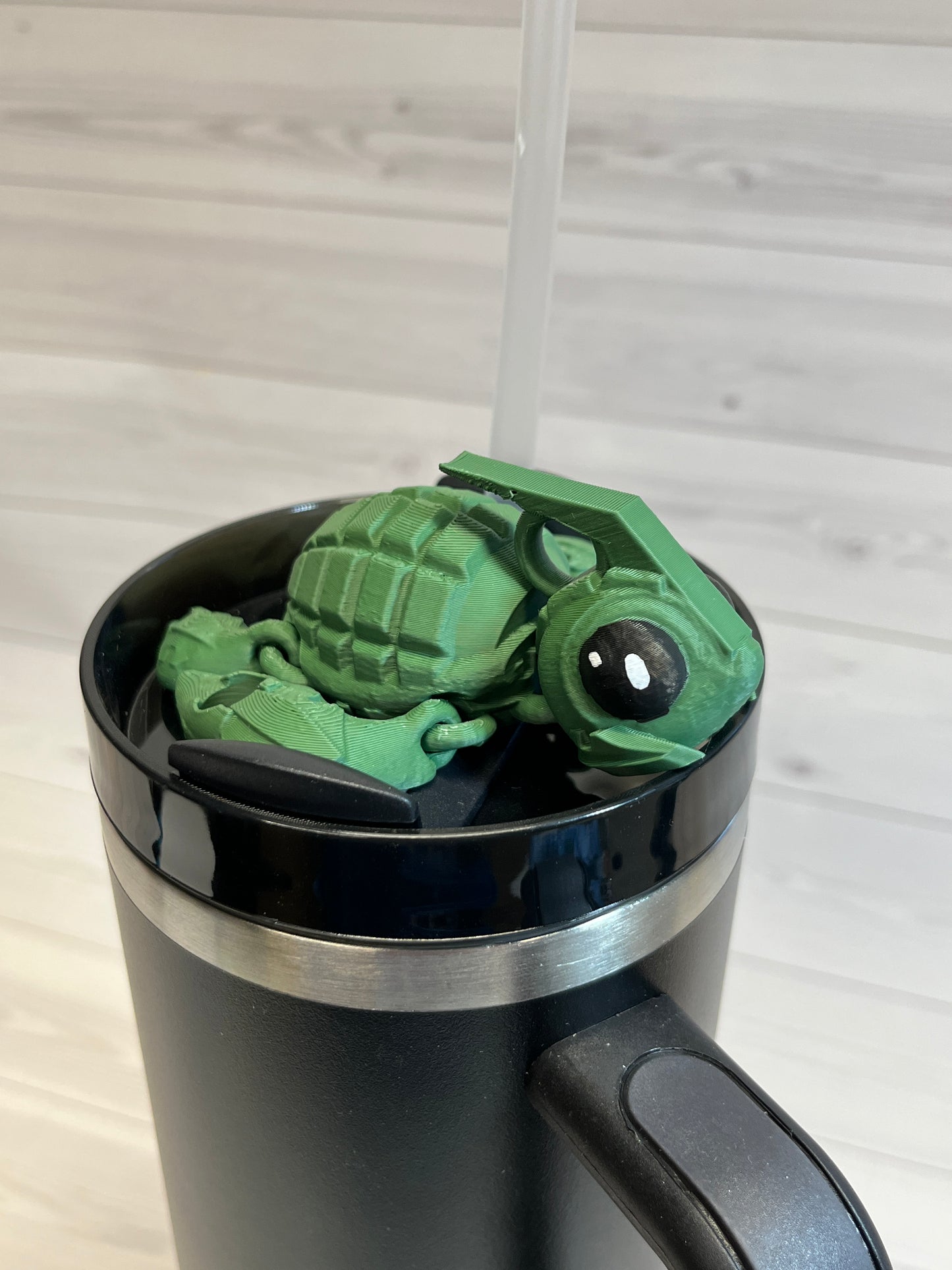 Grenadle Straw Buddy