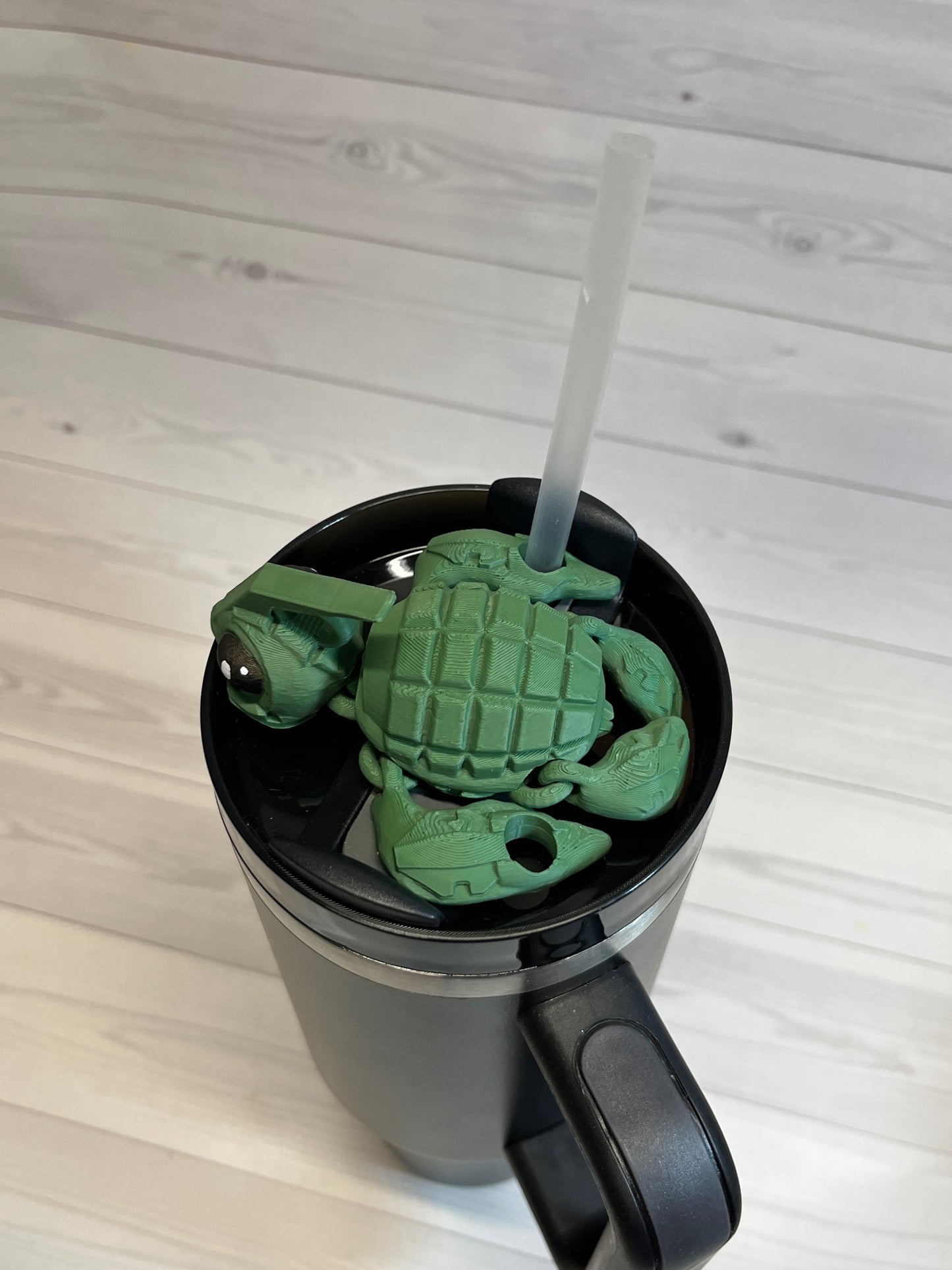 Grenadle Straw Buddy